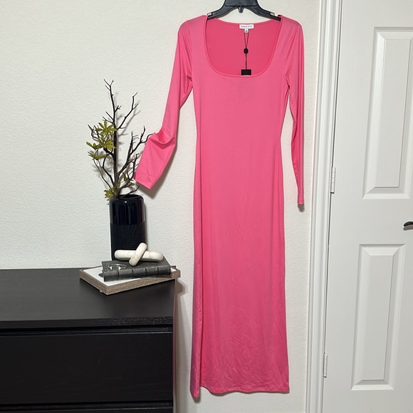 NWT Gianni Bini Column Icon Knit Scoop Neck Long Sleeve Bodycon Midi Dress - Picture 6 of 8